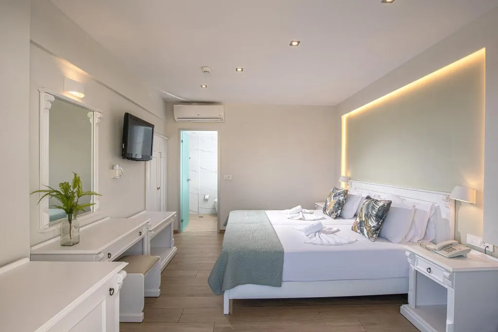 Double or Twin GARDEN VIEW Room, Alexander House, Crete