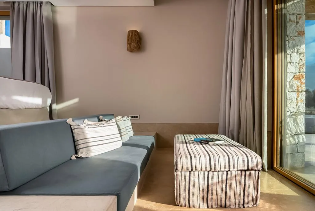 SUITE SEA VIEW WITH PRIVATE POOL Room, Eliámos Villas Hotel & Spa – Relais & Châteaux, Kefallinia