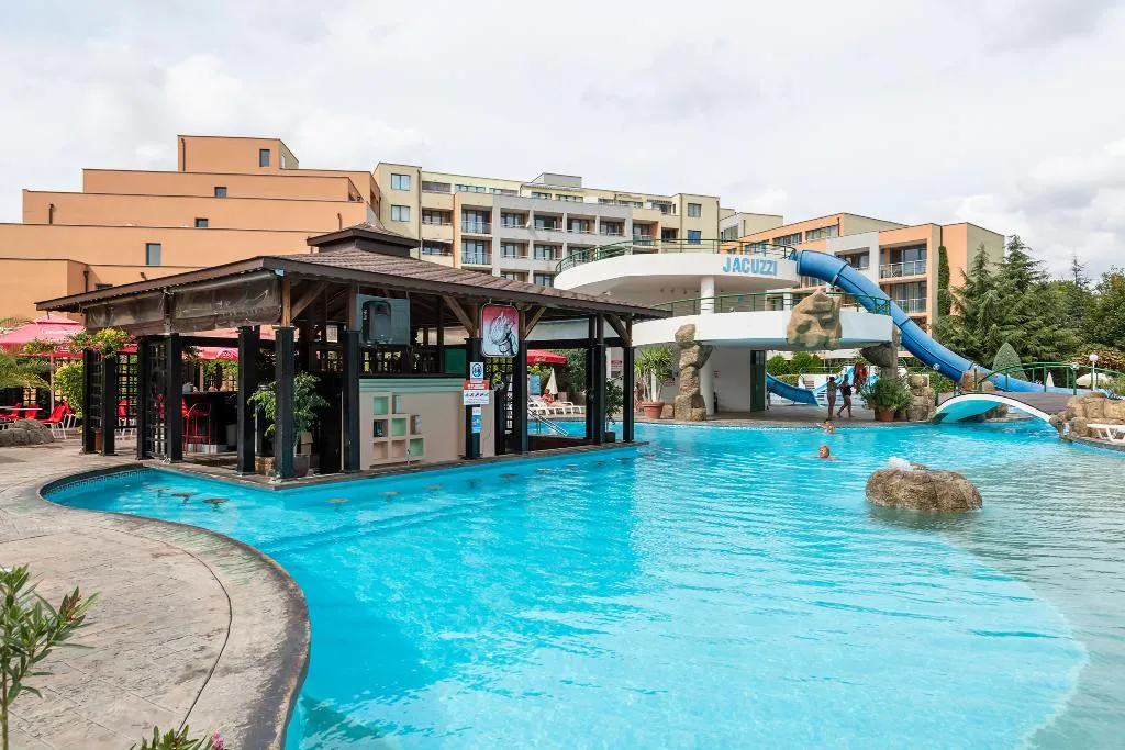 Pool, Trakia, Bourgas