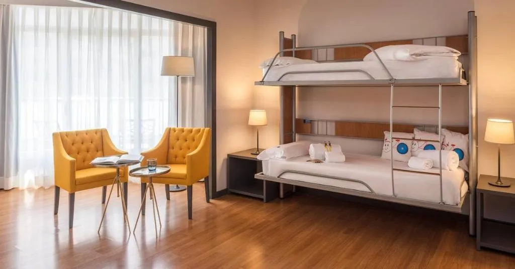 FAMILY ROOM STANDARD Room, Hotel Madrid Plaza de España Affiliated by Meliá, Madrid