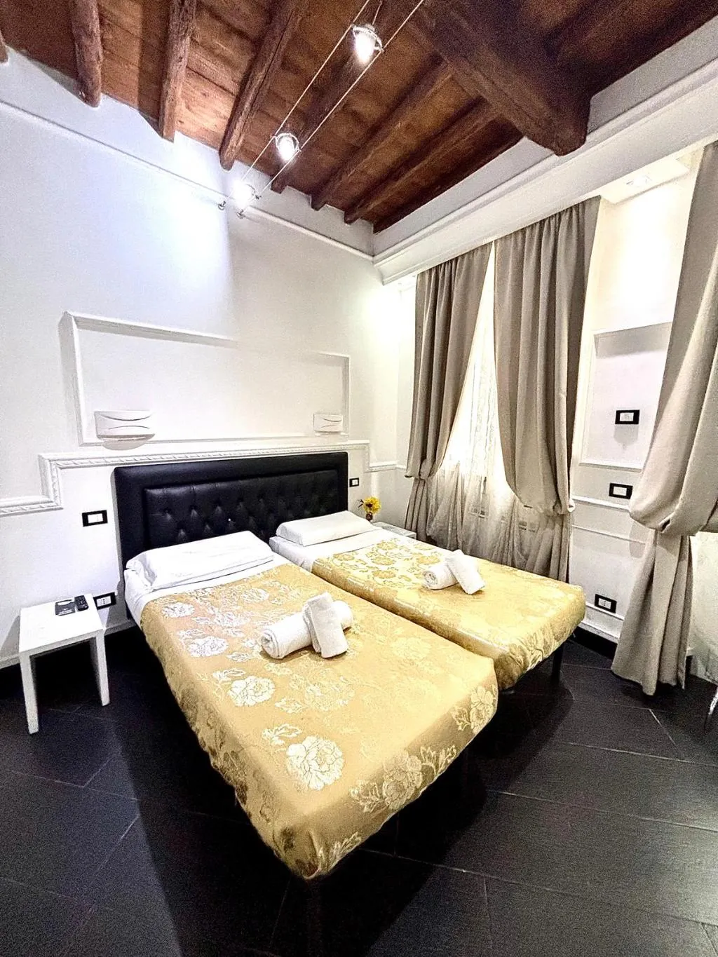 Double or Twin STANDARD Room, Antica Locanda dell'Orso, Rome