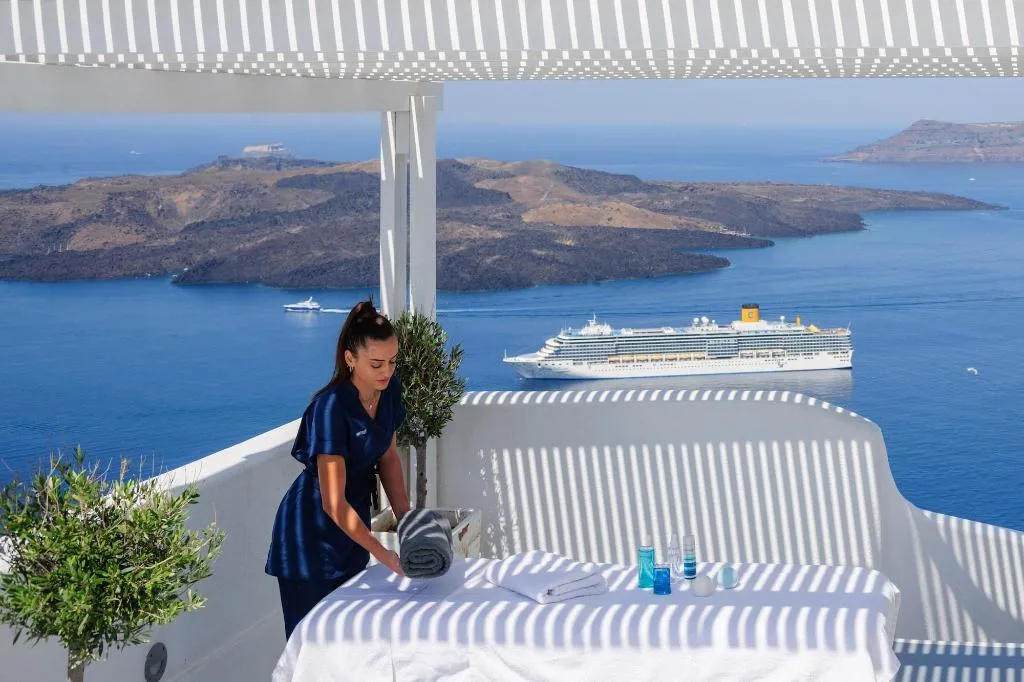 Sports and Entertainment, Kamares Apartments, Santorini