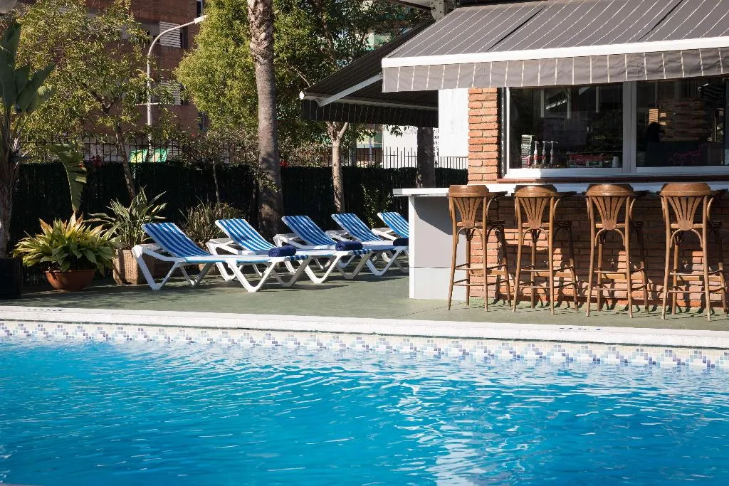 Pool, htop Palm Beach, Costa Brava