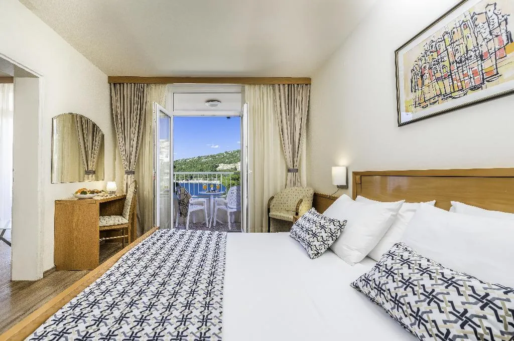TRIPLE SEA VIEW WITH BALCONY Room, Splendid, Dubrovnik