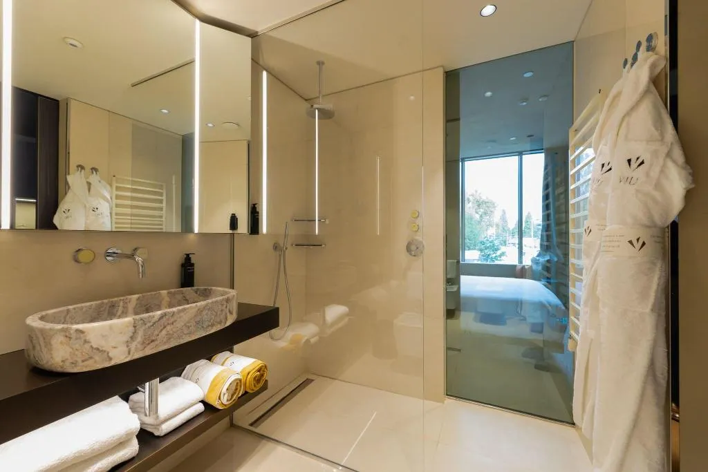 DOUBLE QUEEN SIZE BED Room, Hotel Viu Milan, Milan