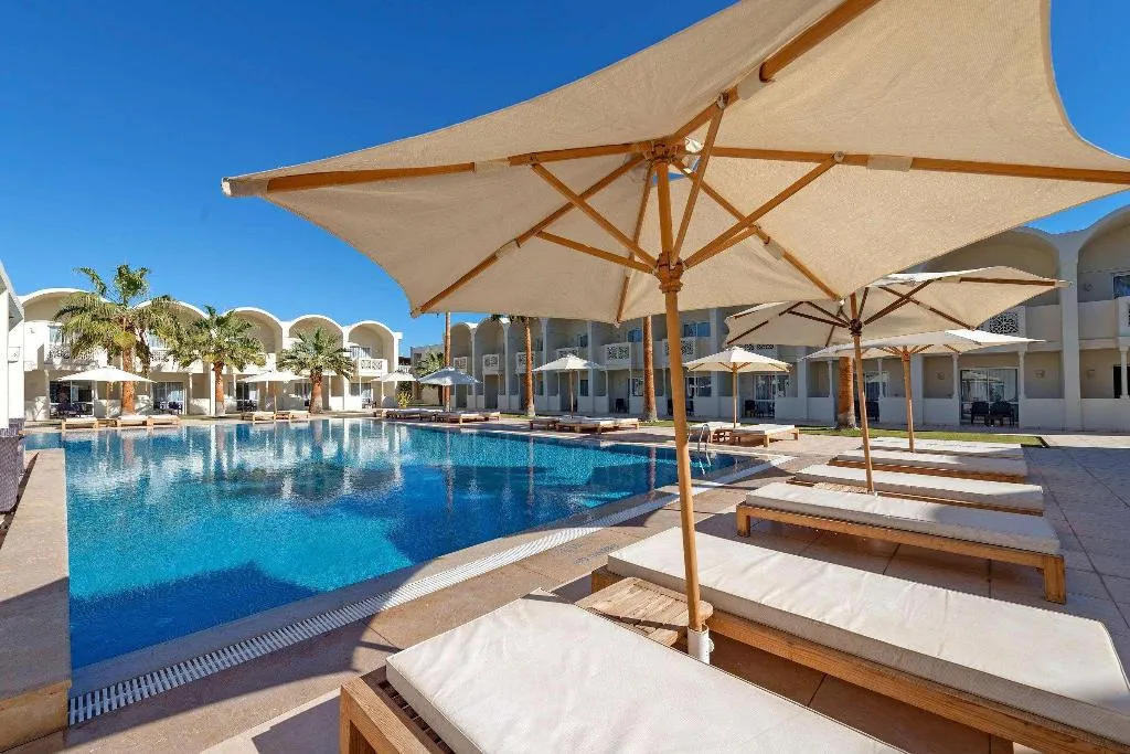Pool, Reef Oasis Beach Resort, Red Sea Riviera
