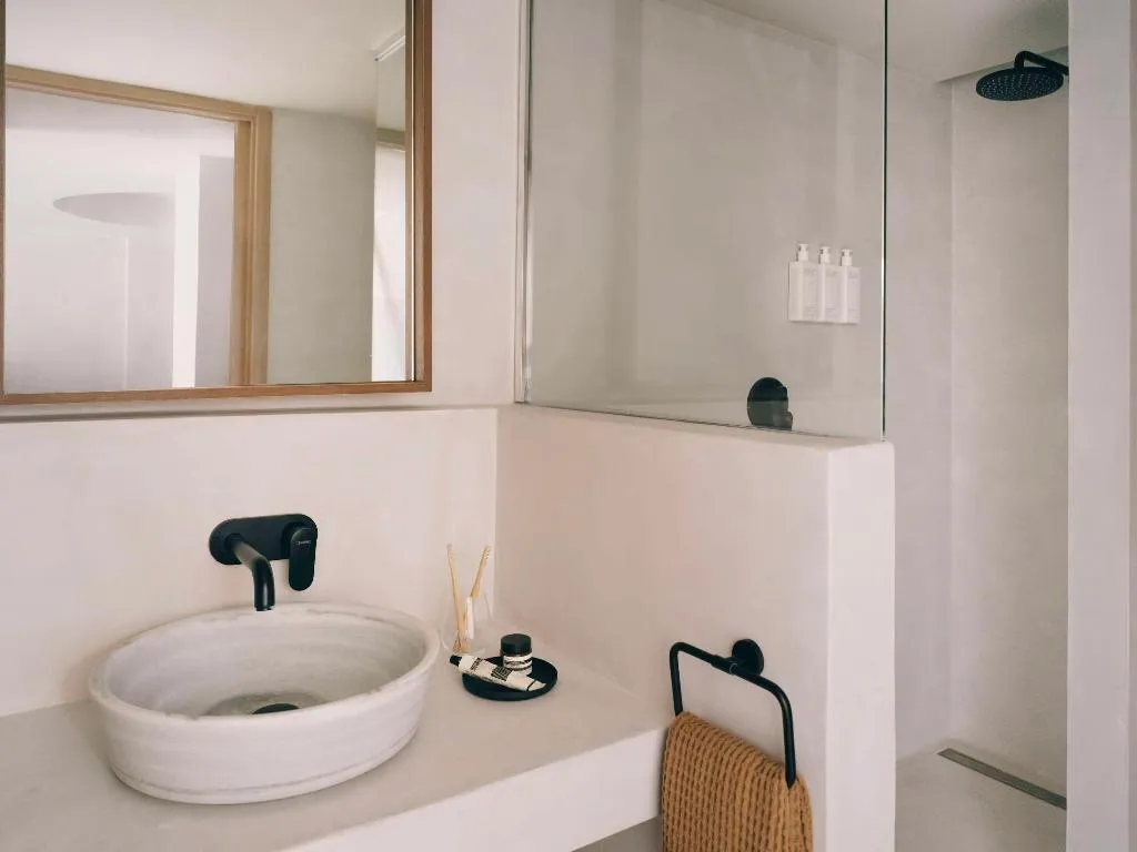 DOUBLE DELUXE KING BED Room, Mondrian Hotel Ibiza, Ibiza