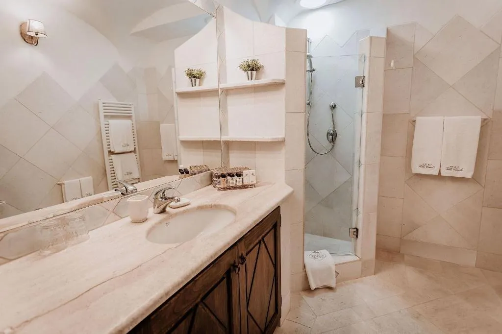 Room, Relais Villa Carola, Olbia