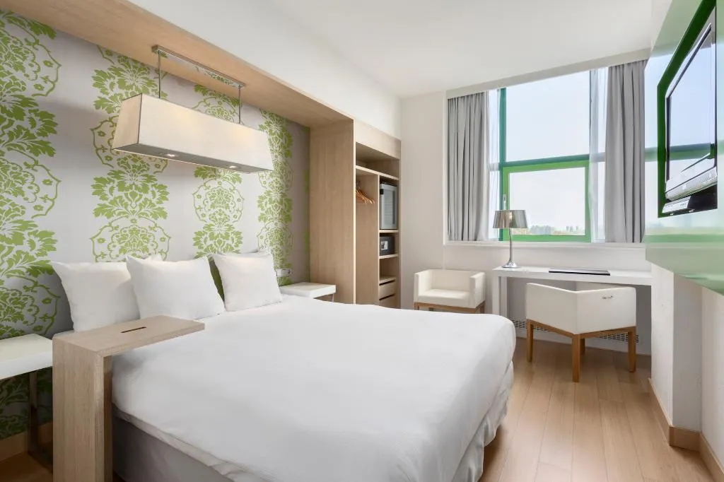 DOUBLE SUPERIOR Room, NH Amsterdam Noord, Amsterdam