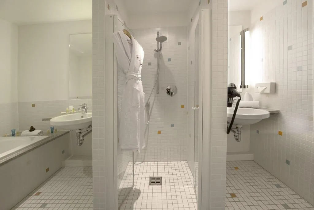 Room, Centrovital, Berlin