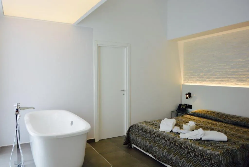 FAMILY ROOM TWO DOUBLE BEDS Room, Relais Piazza del Plebiscito, Naples
