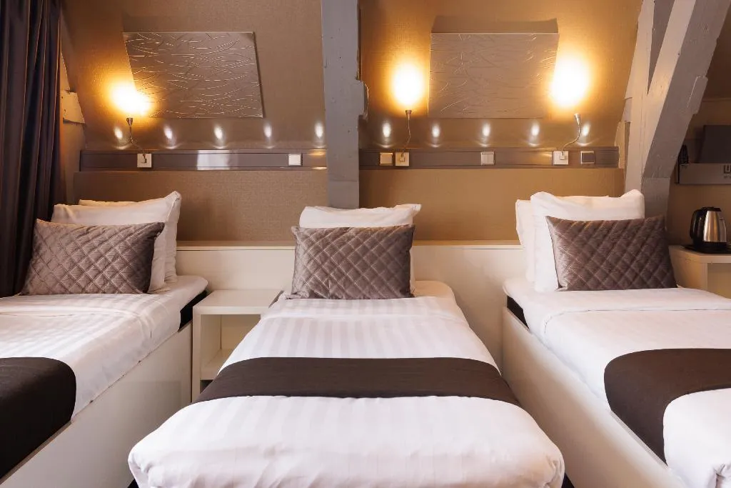 TRIPLE STANDARD Room, CC Hotel, Amsterdam