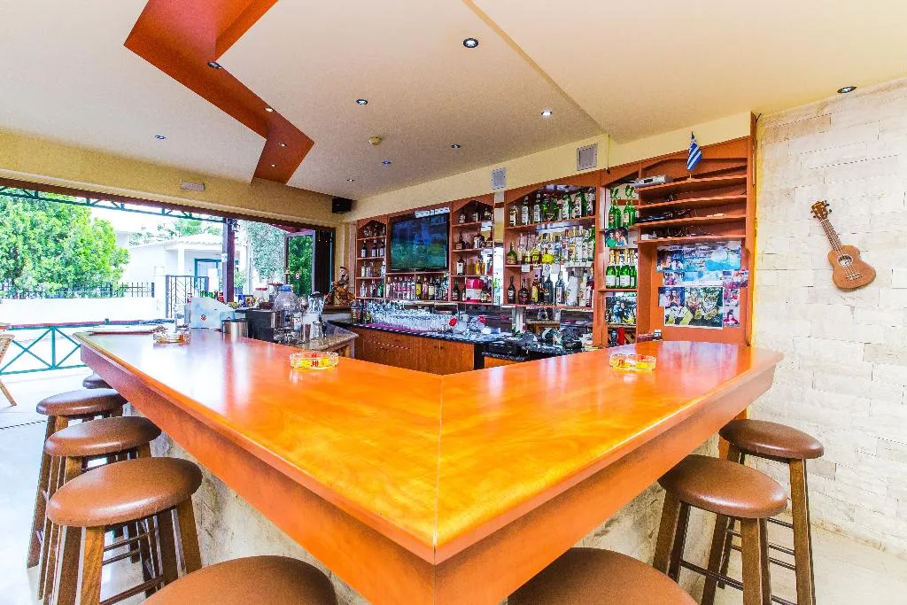 Bar, Litsa Studios, Crete