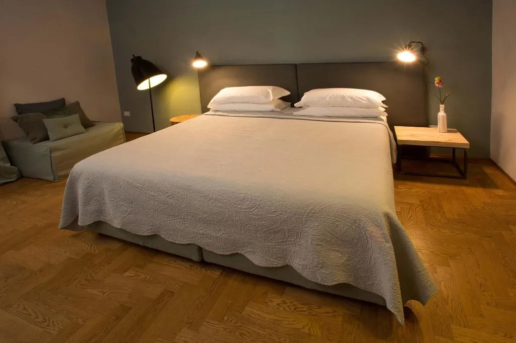 Room, Piccola Torre Maison, Milan