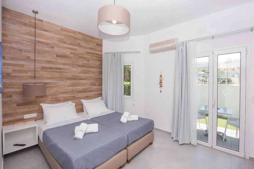 Room, Ria, Crete