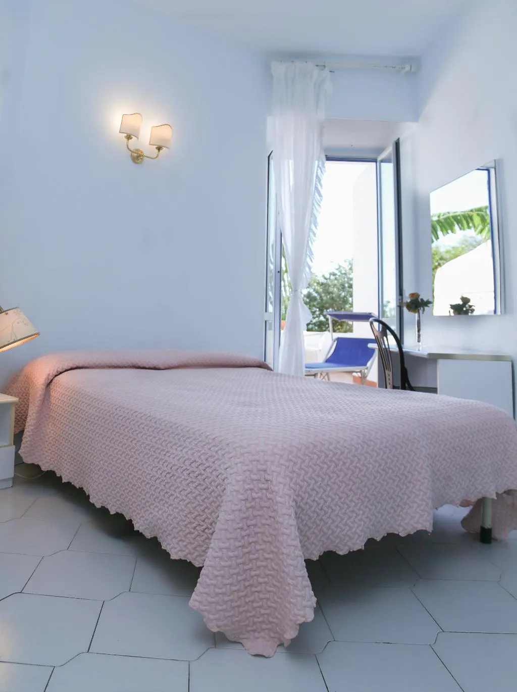 SINGLE STANDARD Room, Loreley, Naples