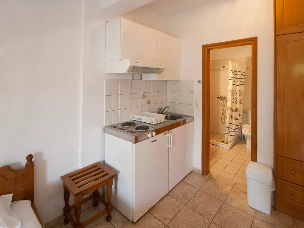 Double or Twin STANDARD Room, Pension Laura, Skiathos
