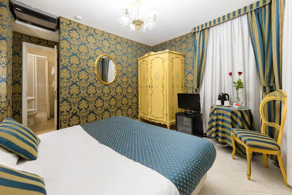 DOUBLE STANDARD Room, San Giorgio, Venice