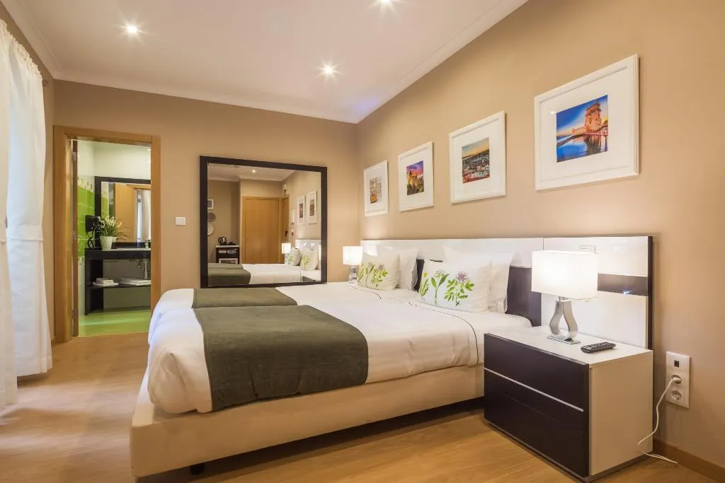 Room, Vila Nova Guesthouse, Lisbon