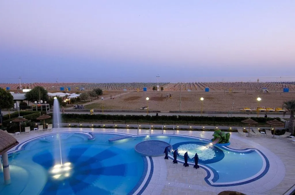 Sports and Entertainment, Ashanti Aparthotel, Venice