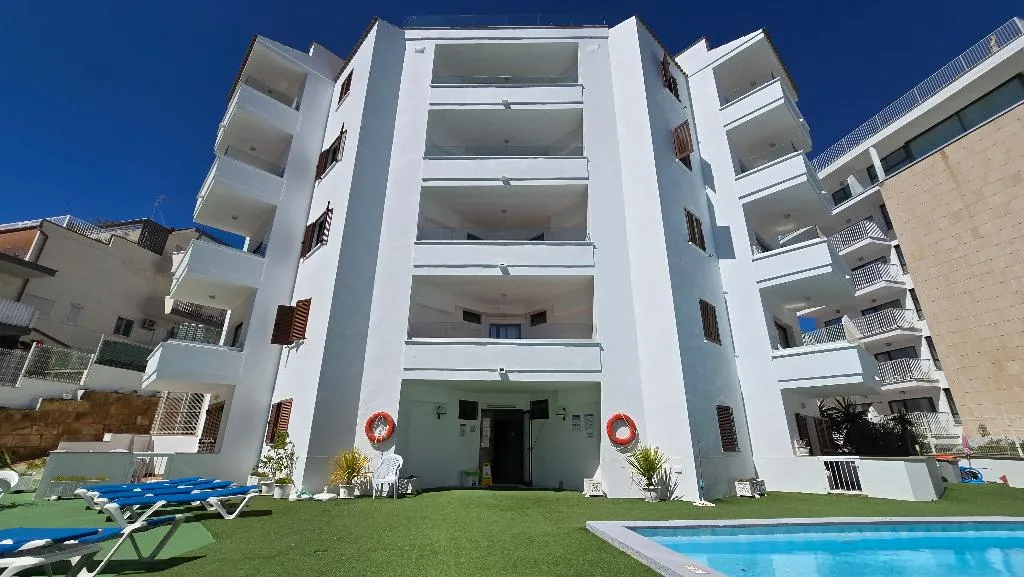 Terrace, Marina Palmanova Apartamentos, Majorca