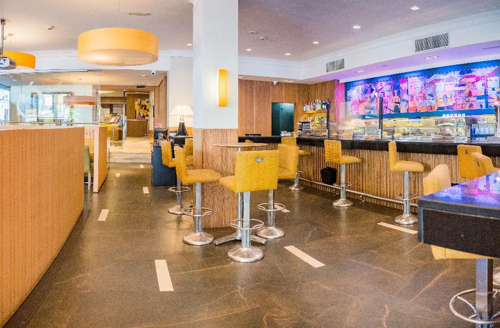 Bar, Hotel Opera, Madrid