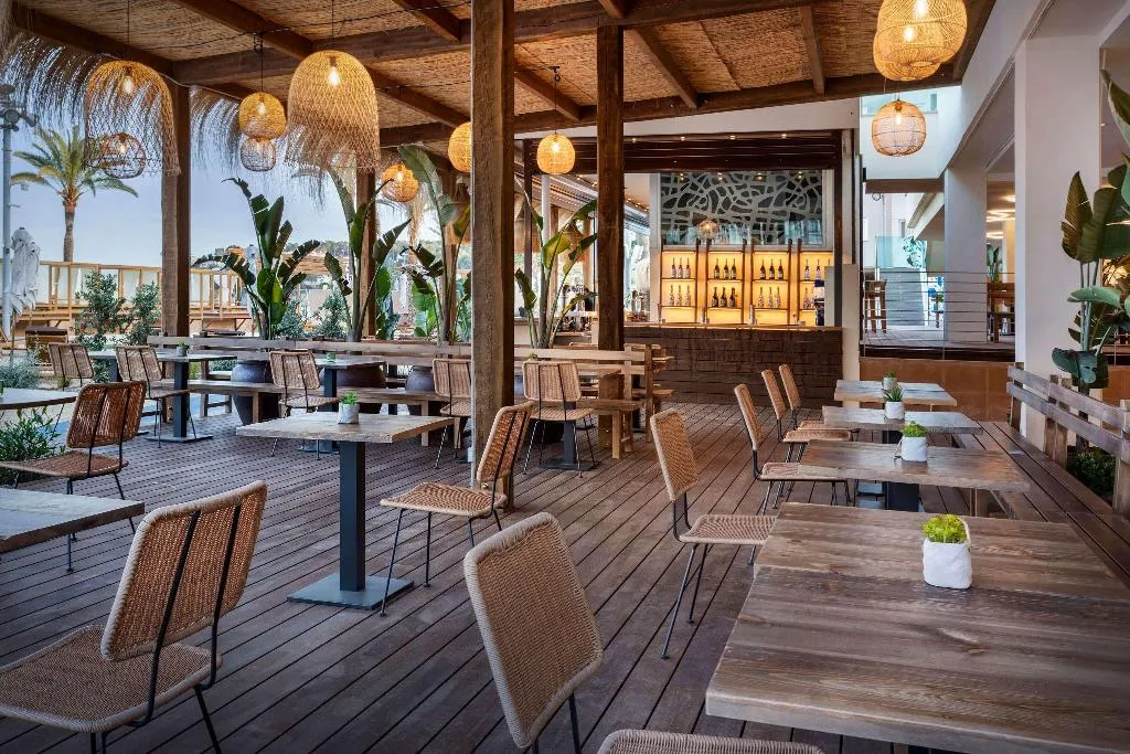 Restaurant, Innside Wave Calvia, Majorca
