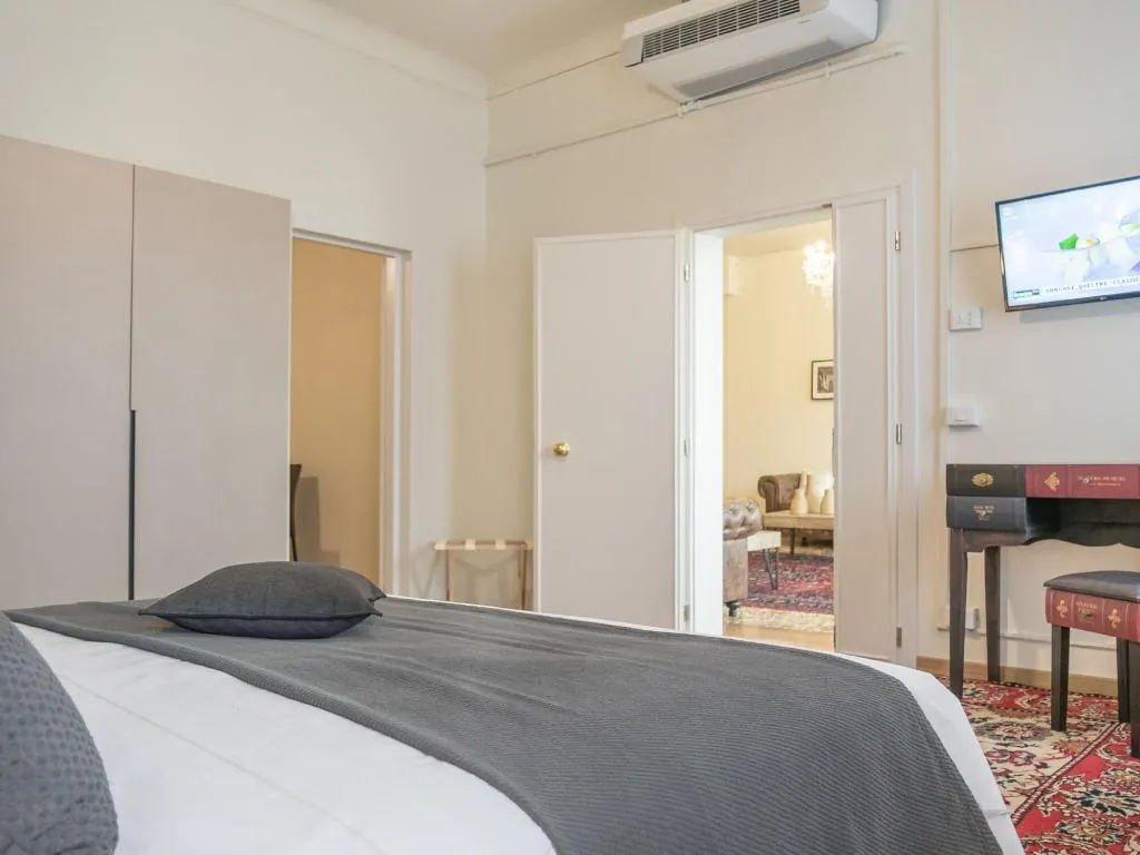 Room, Grand Canal Suites, Venice