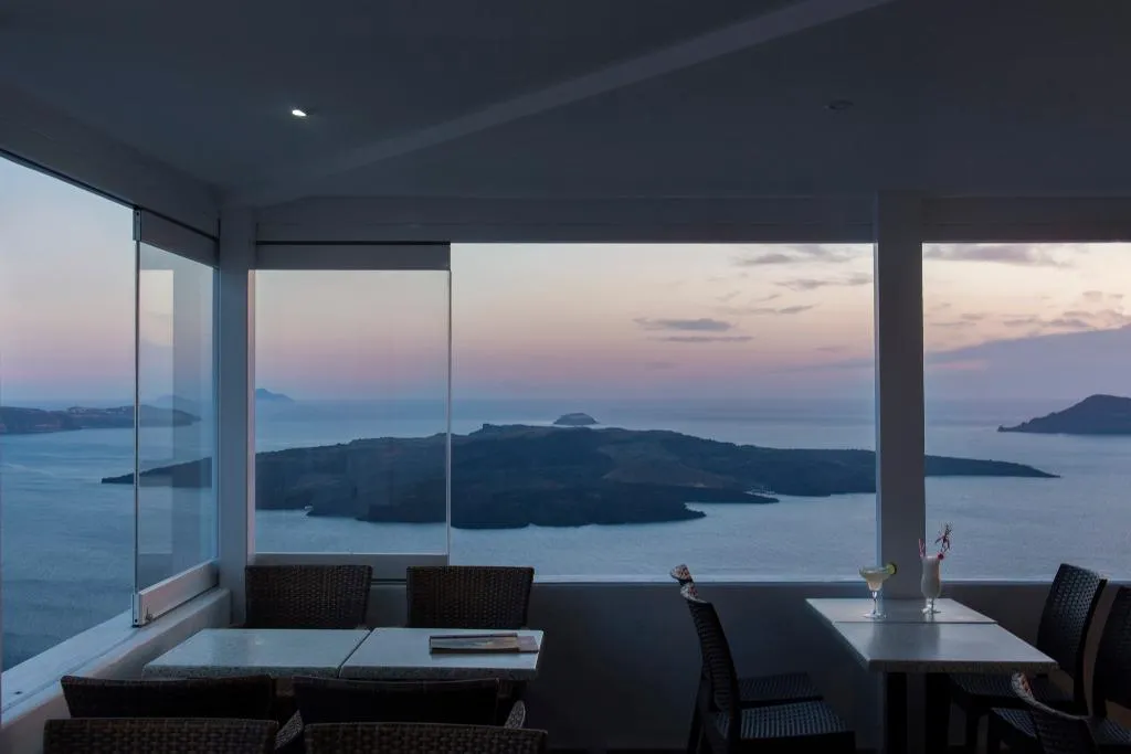 Bar, Kastro Suites, Santorini