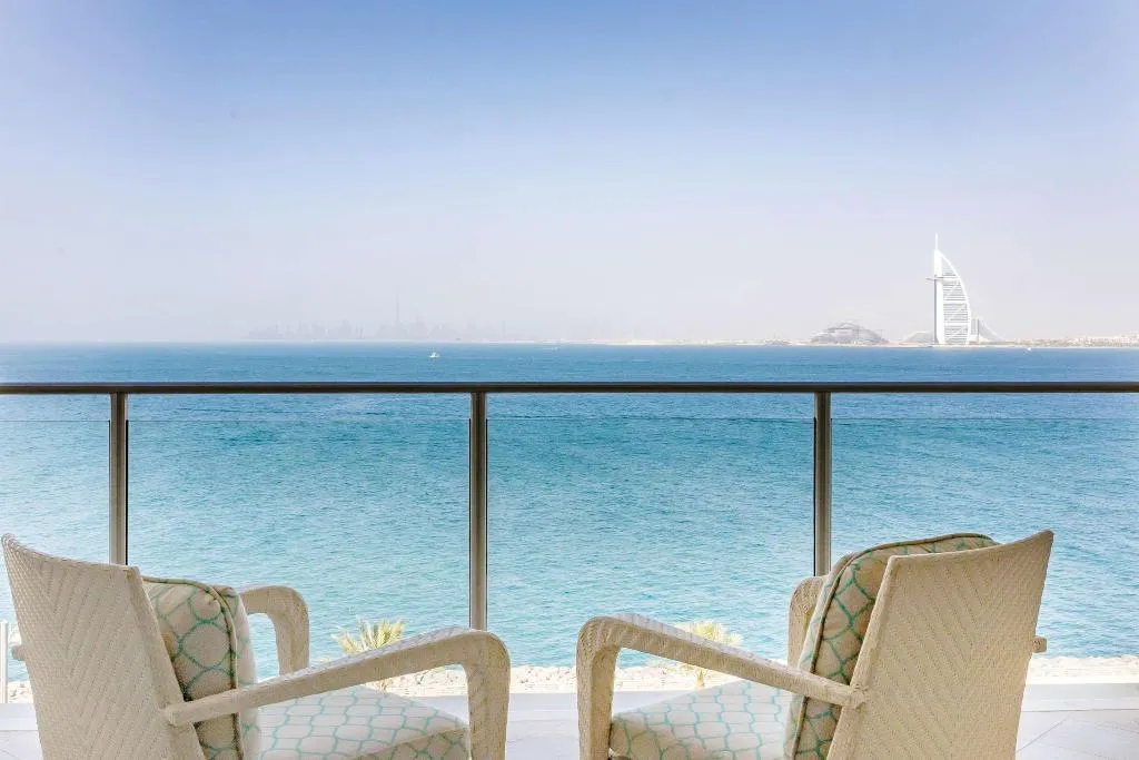 DOUBLE DELUXE CITY VIEW Room, Waldorf Astoria Dubai Palm Jumeirah, Dubai