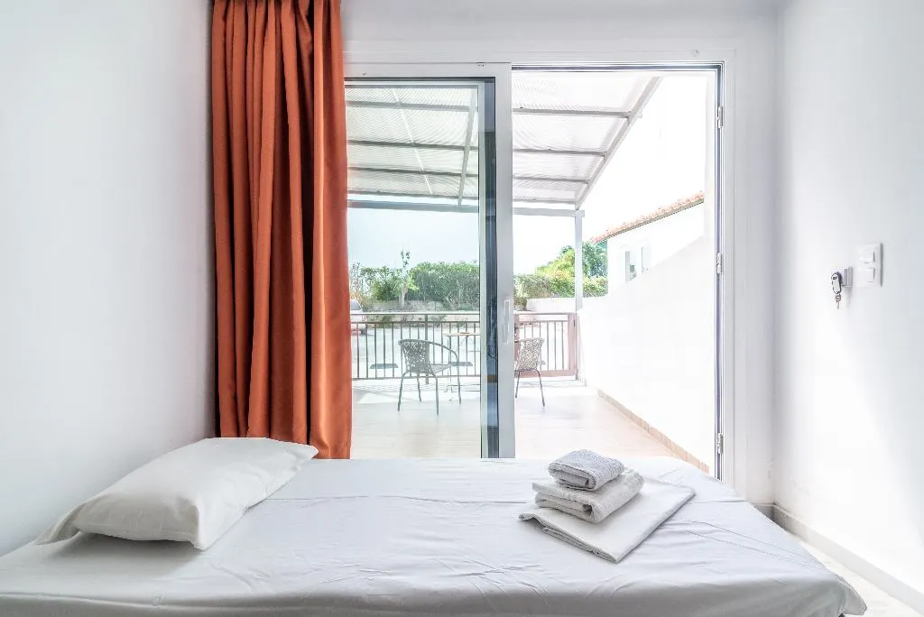 DOUBLE ONE BEDROOM ONE BATHROOM Room, Prince Of Lillies, Crete