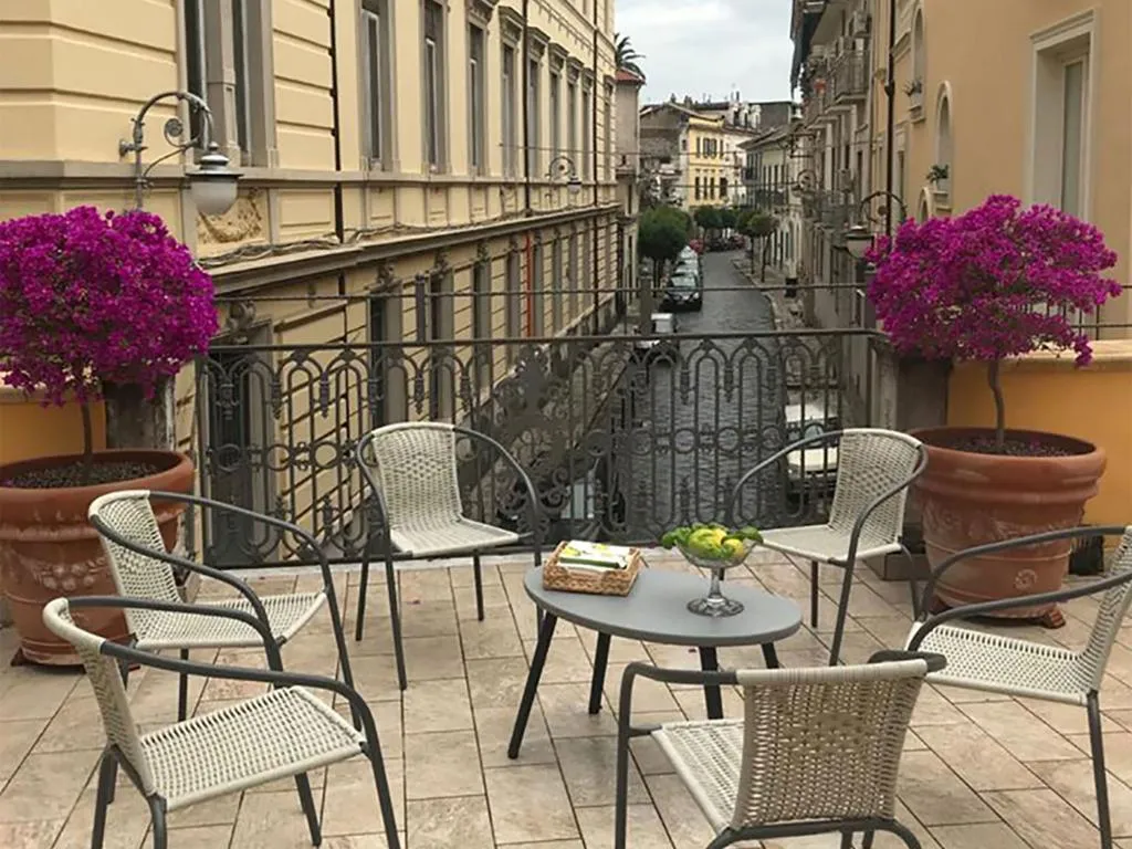 Terrace, Palazzo Benucci - Residenza Di Charme, Naples