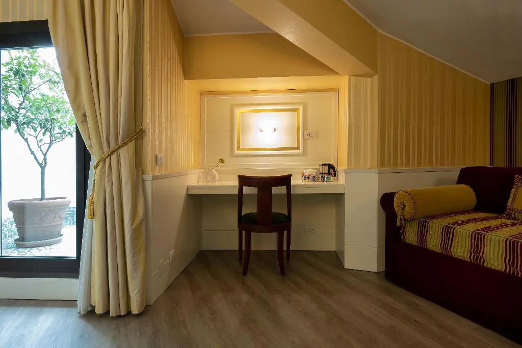 LODGE CLASSIC Room, c-hotels Concorde Milano, Milan