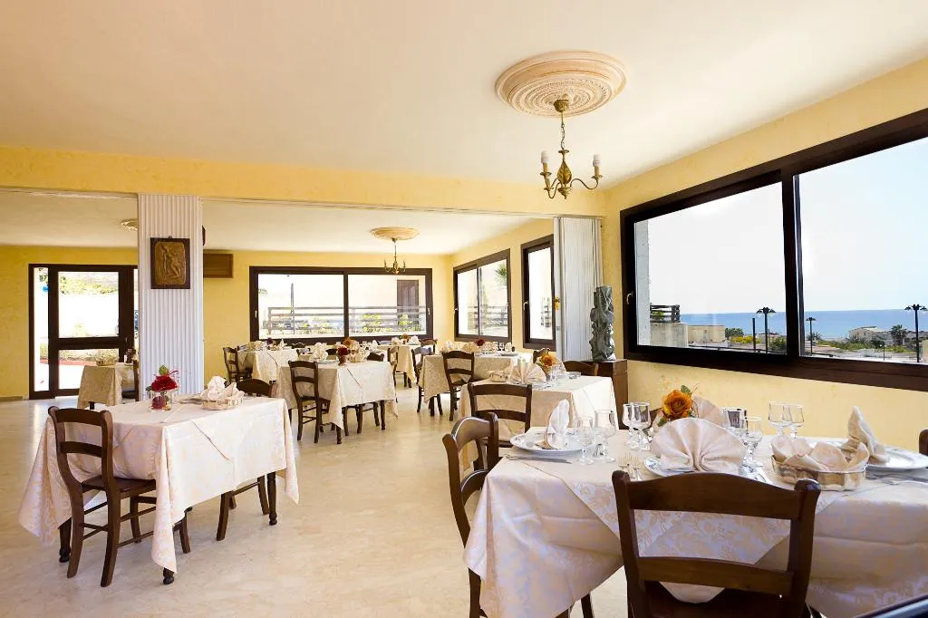 Restaurant, Triscinamare Hotel Residence, Palermo