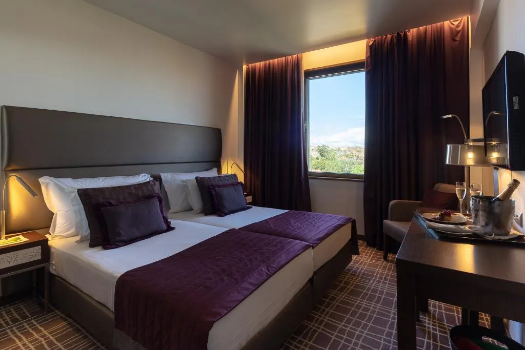TWIN STANDARD Room, Neya Lisboa Hotel, Lisbon
