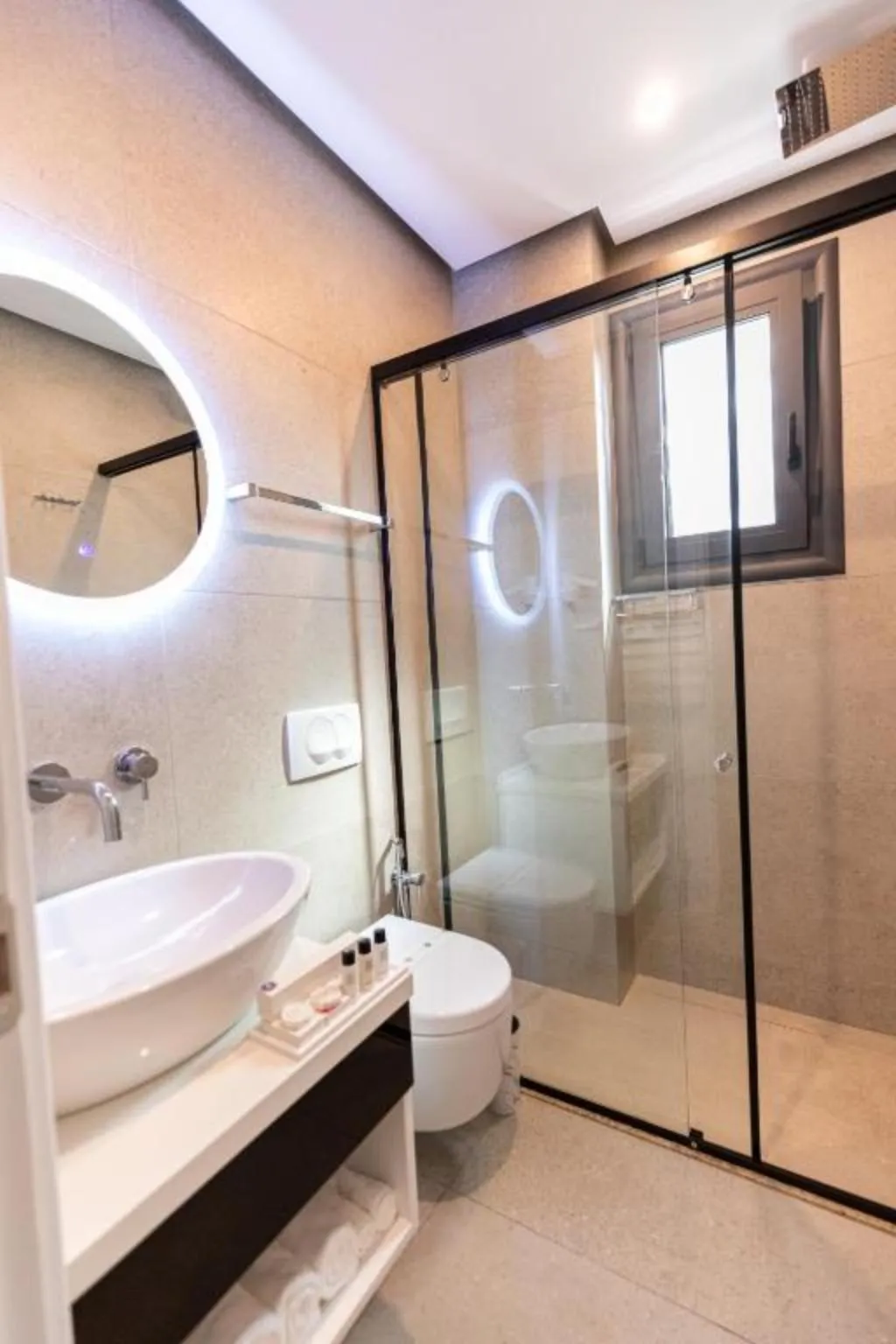 Double or Twin MOUNTAIN VIEW Room, Ames Hotel & SPA, Kavaje