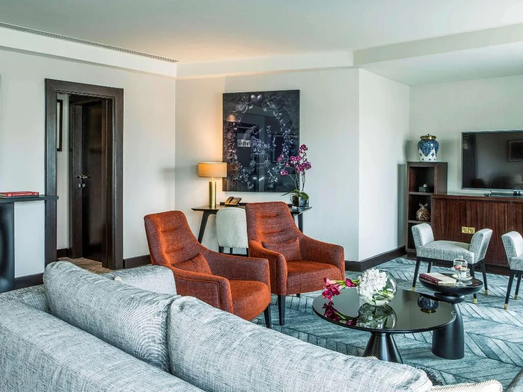 SUITE KING SIZE BED Room, Sofitel Lisbon Liberdade, Lisbon