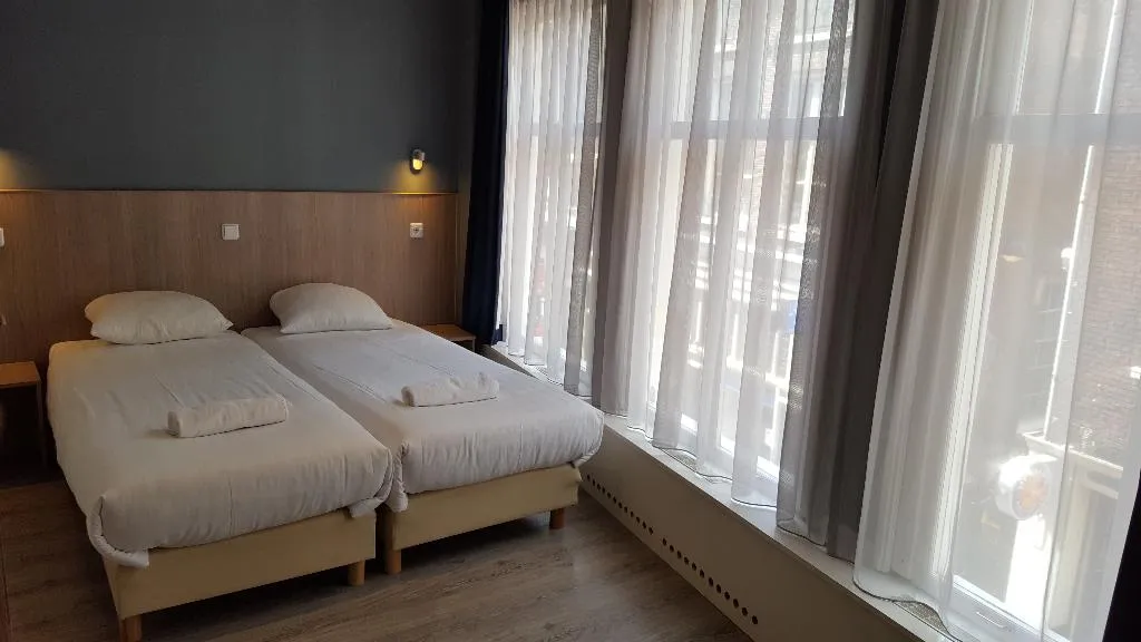 Double or Twin STANDARD Room, Hotel Old Quarter, Amsterdam
