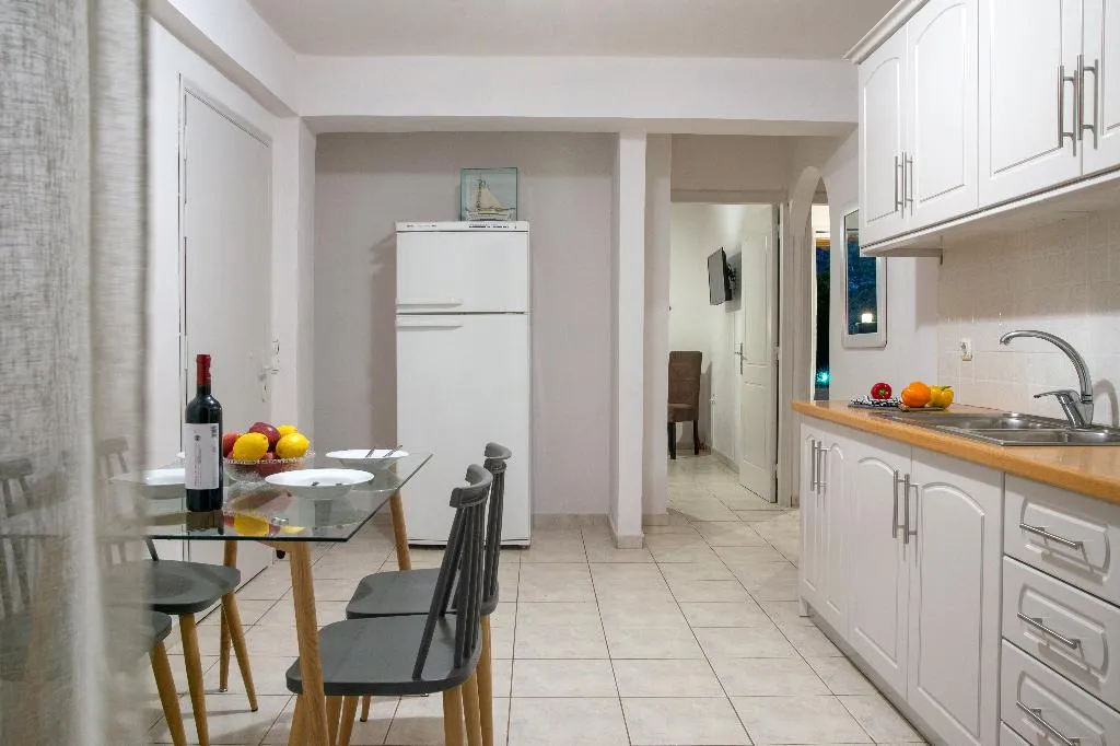 APARTMENT STANDARD Room, ID Holiday Living, Athens