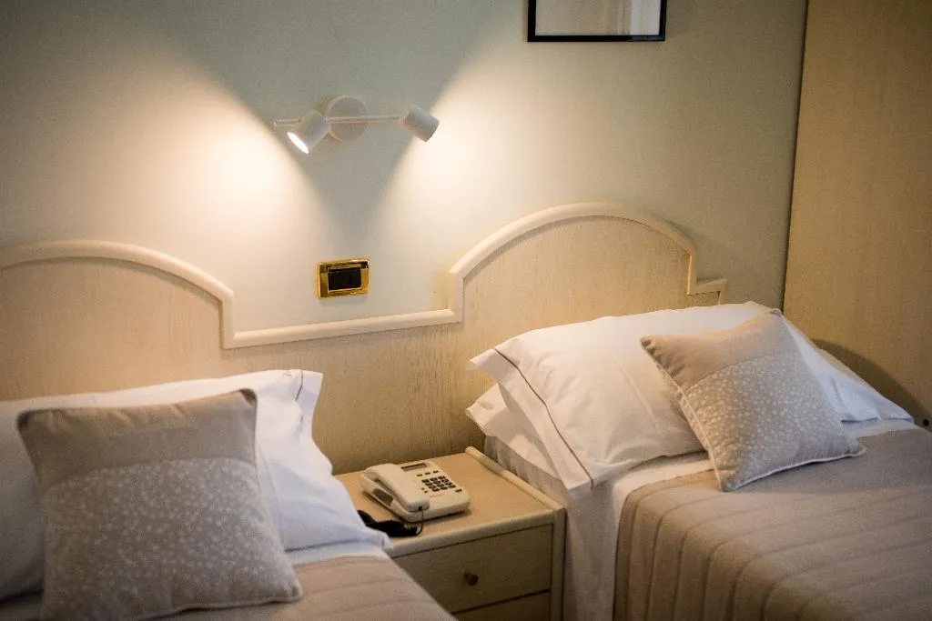 Double or Twin ECONOMY Room, Comfort Hotel Gardenia Sorrento Coast, Naples
