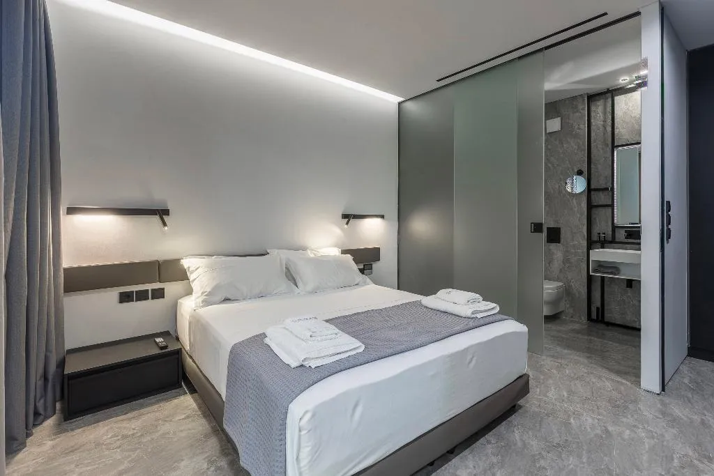 JUNIOR SUITE STANDARD Room, The Duke Boutique Suites, Athens