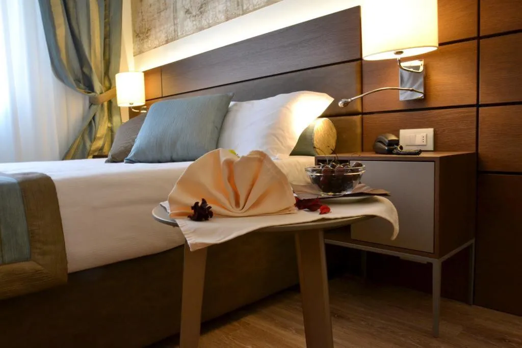 DOUBLE SINGLE USE STANDARD Room, LH Hotel Sirio Venice, Venice