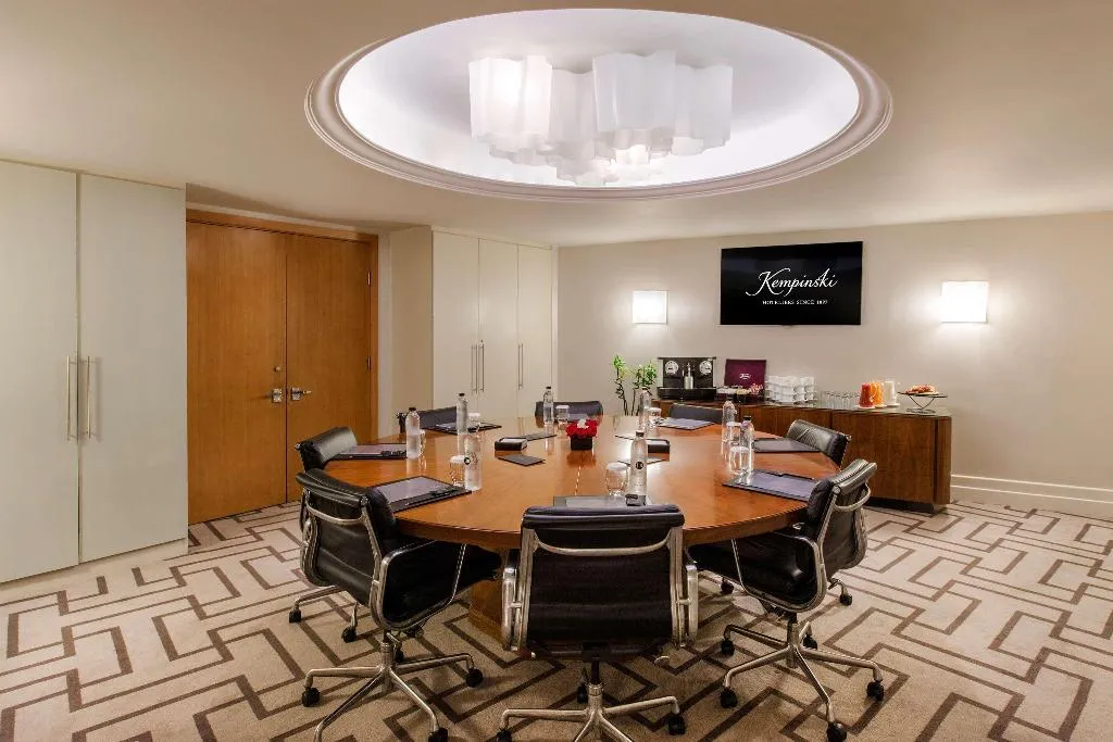 Conferences, Kempinski Nile Hotel Garden City Cairo, Cairo