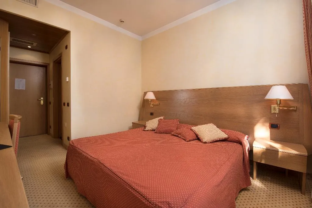 DOUBLE SUPERIOR Room, Hotel San Pancrazio, Milan