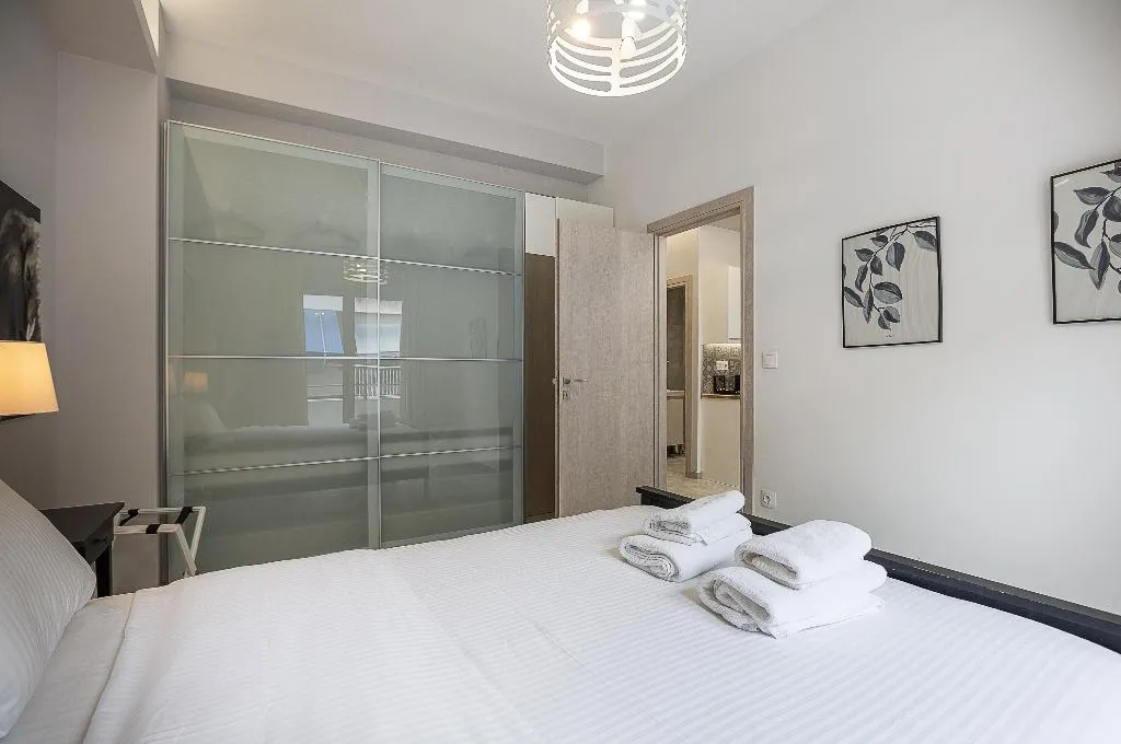 SUITE ONE BEDROOM WITH AIR CONDITIONING Room, Omnia Pagrati Apartments, Athens