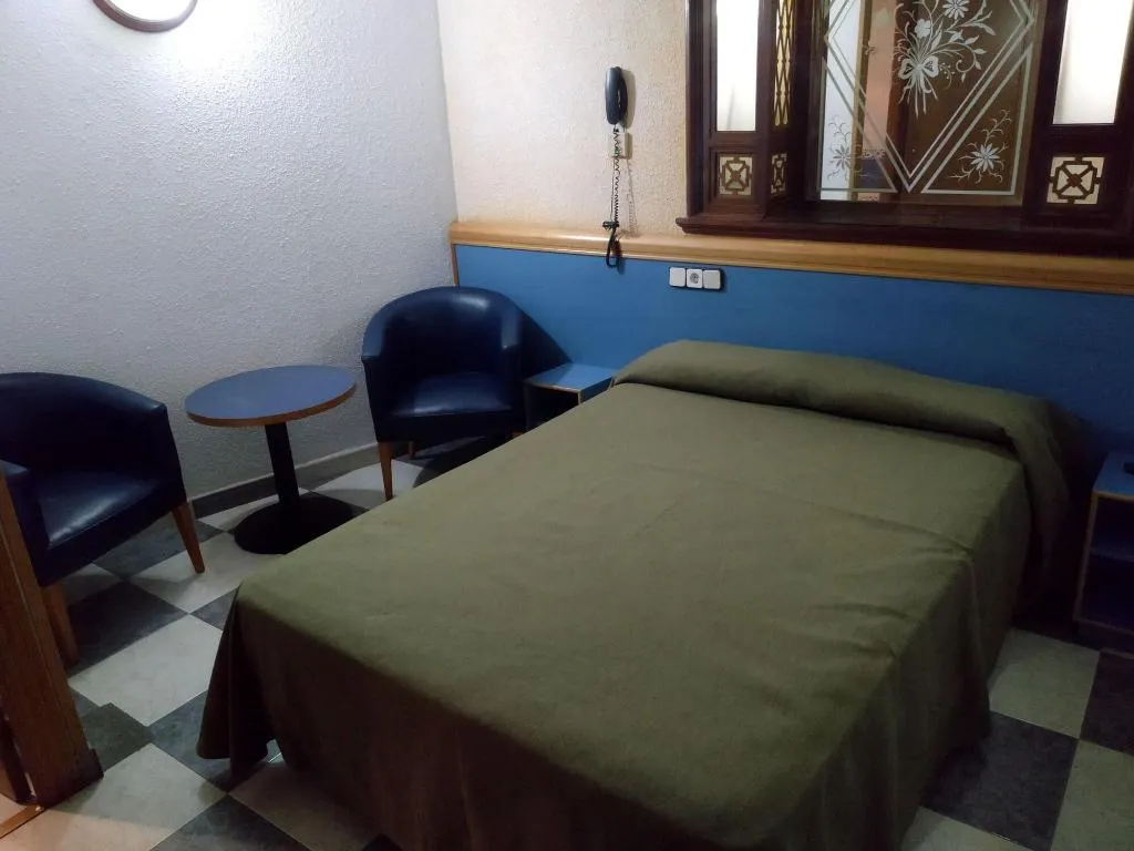 Room, Pensión Miami, Barcelona