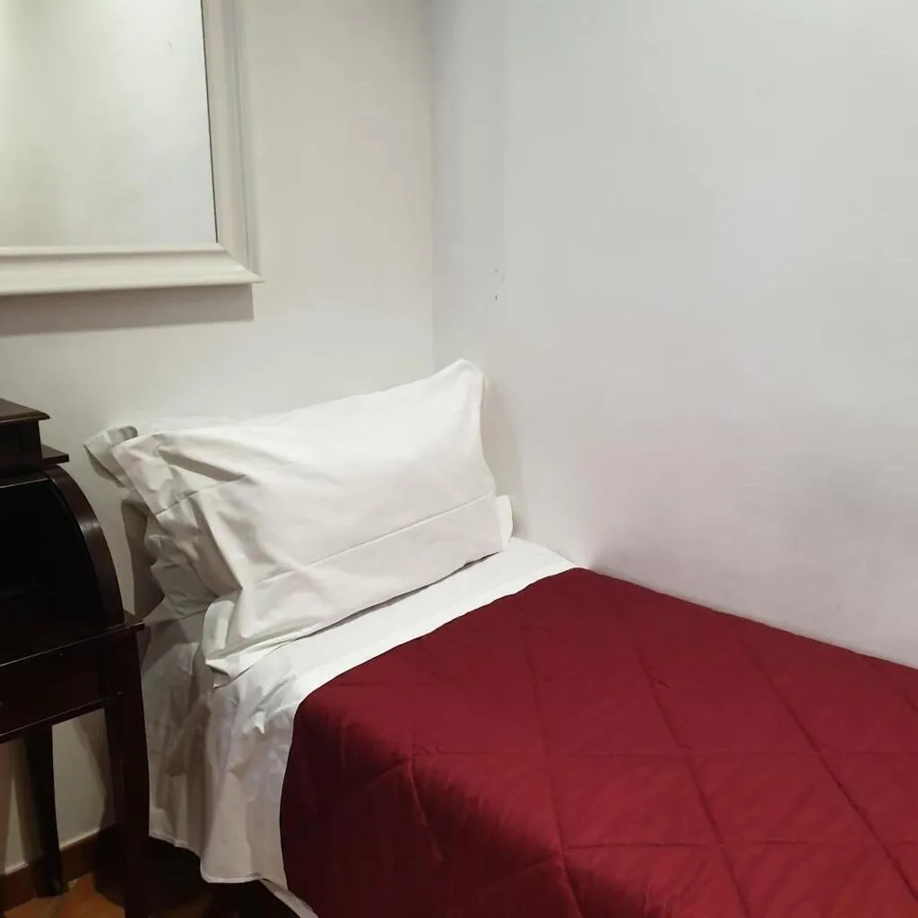 Room, La Locanda Dell Arte, Naples