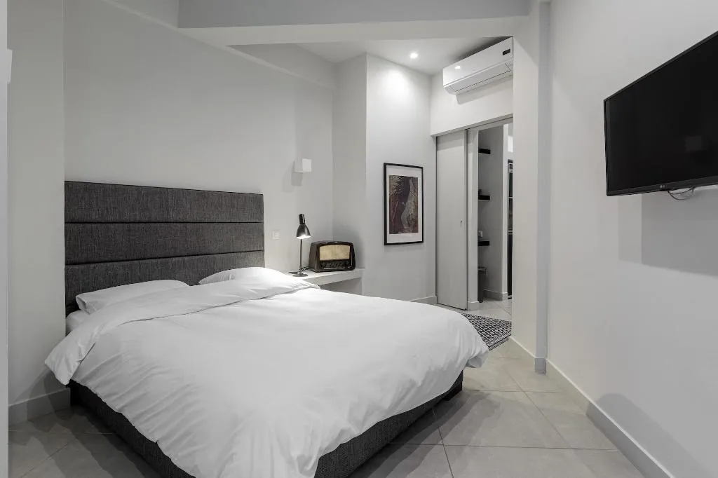 Room, Heart Of Athens, Athens