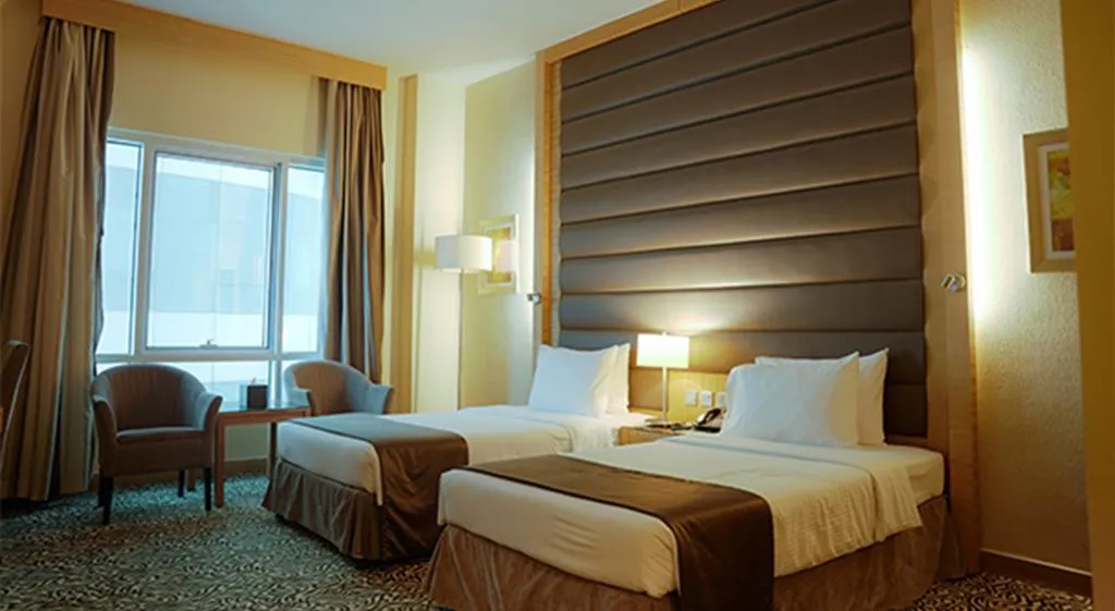 TWIN SUPERIOR Room, Copthorne Hotel Sharjah, Dubai