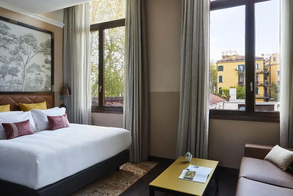 SUITE GARDEN VIEW Room, Hotel Indigo Venice - Sant'Elena, Venice